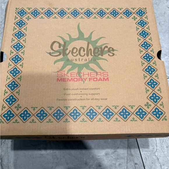 Skechers Black Rugged Sole Boots - Picture 5 of 6